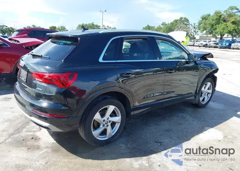 2020 Audi Q3 Premium 45 Tfsi Quattro Tiptronic z USA, uszkodzony, nr VIN WA1AECF33L1026593